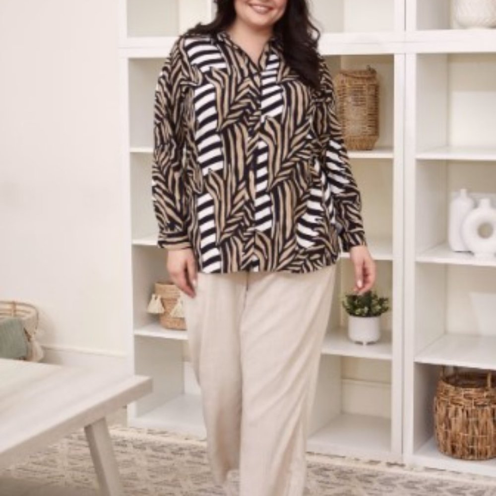 NWT LAURA LEAF PRINT BUTTON UP BLOUSE Tunic Length button down overshirt shaket - Picture 3 of 4